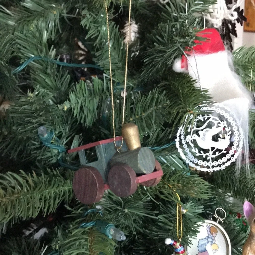 ❤️Rare Vintage Hand Carved Wooden Car Ornament‼️FINAL SALE